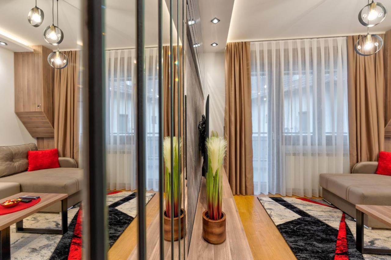 Aurora Lux 24 Apartment